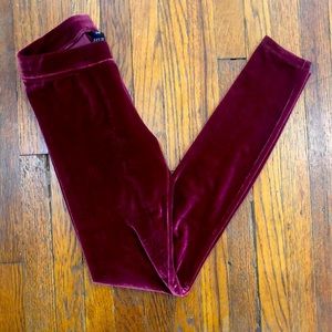 NWOT HUE Velour/Velvet Leggings XS